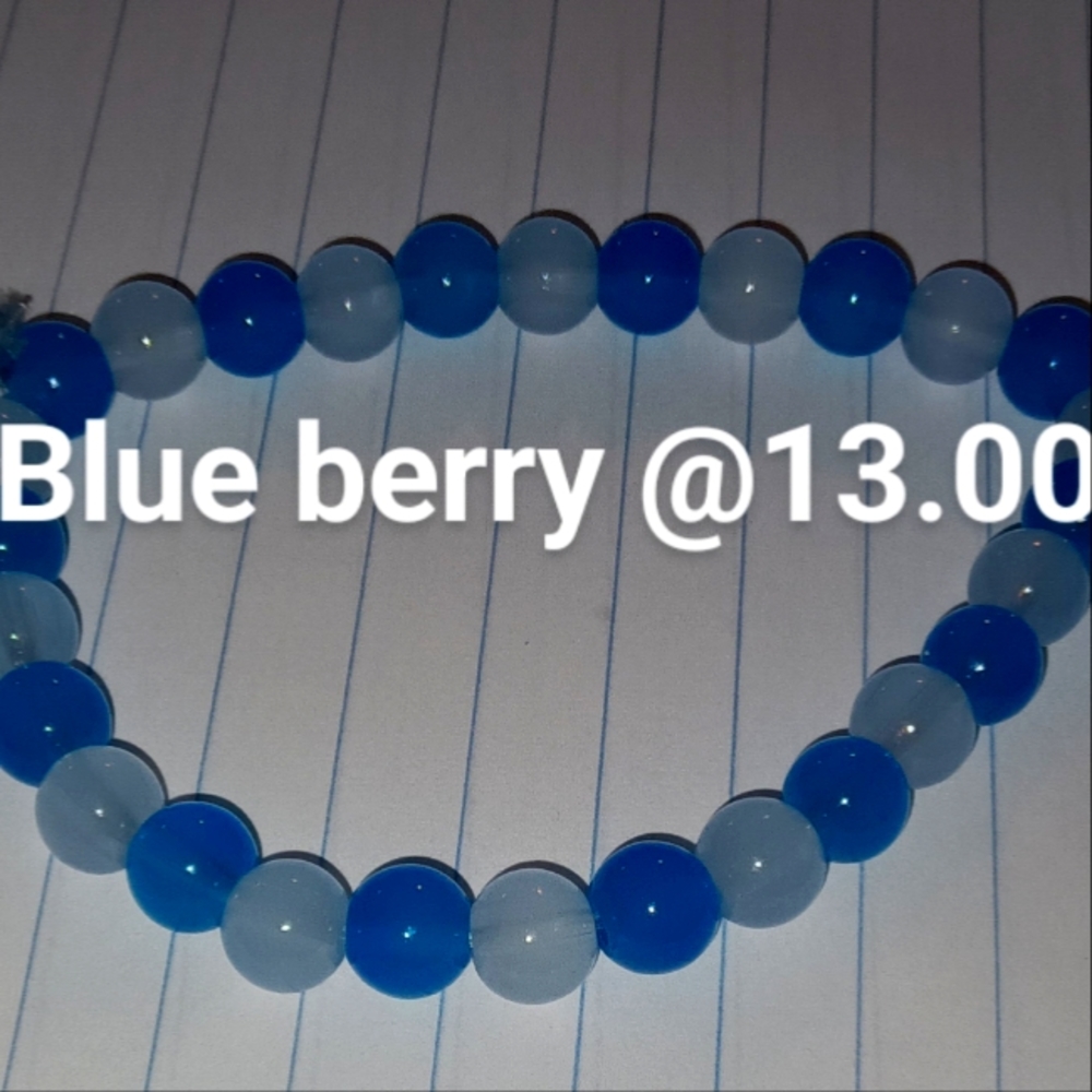 Blue berry beaded bracelet